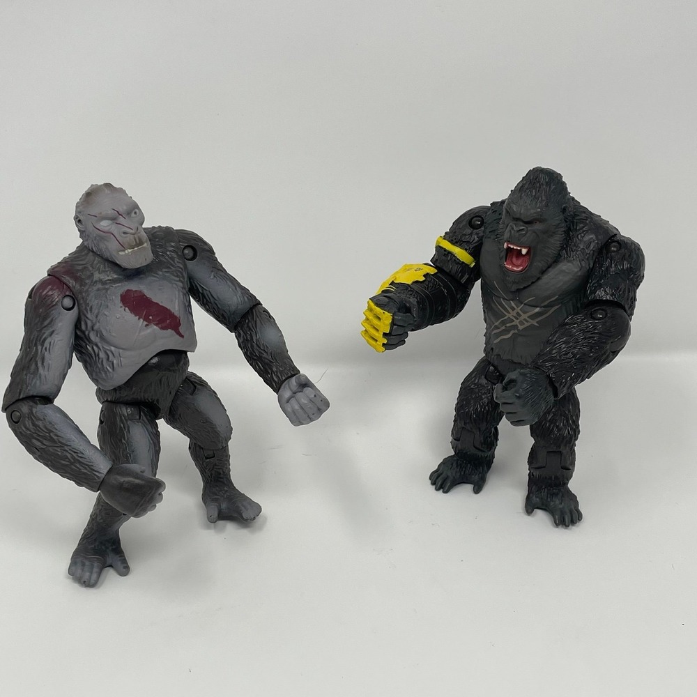 Playmates Monsterverse Kong Action Figure Lot, Battle Damaged & B.E.A.S.T. Glove